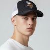 Richardson Black 112 trucker mash V Cap Richardson Black 112 trucker mesh V Cap