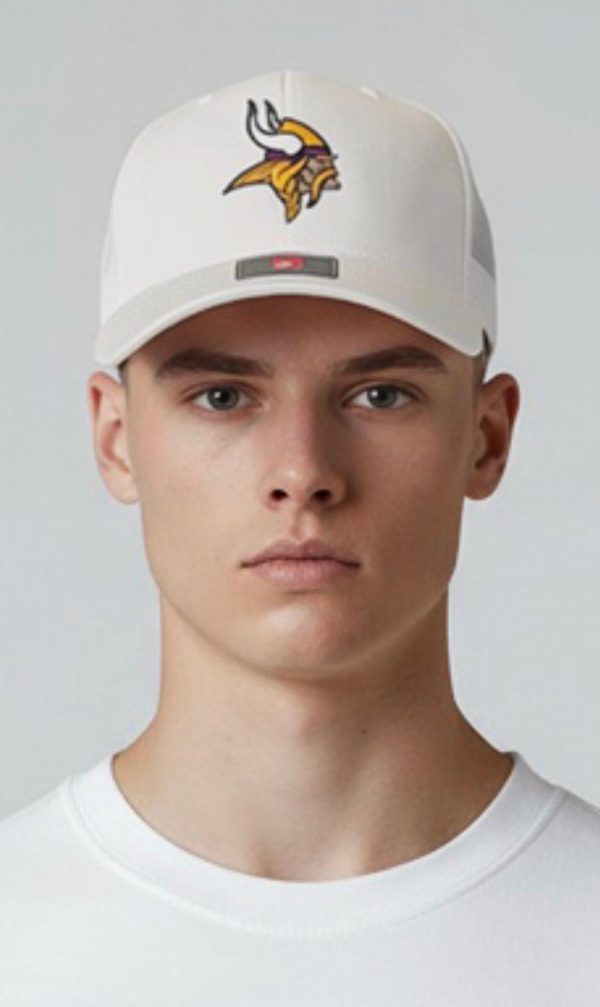 Richardson White 112 Trucker Mesh V Cap Richardson White 112 trucker mesh V Cap